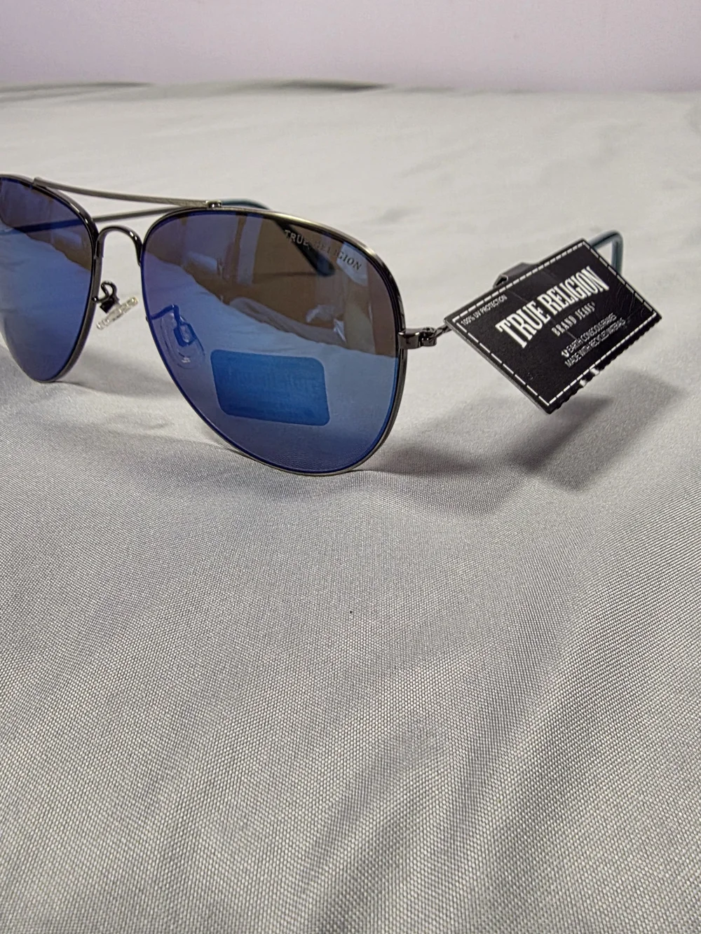True Religion Sunglasses 100% UV Protection Wite Frame